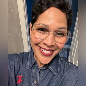 Meet your Posher, Kim